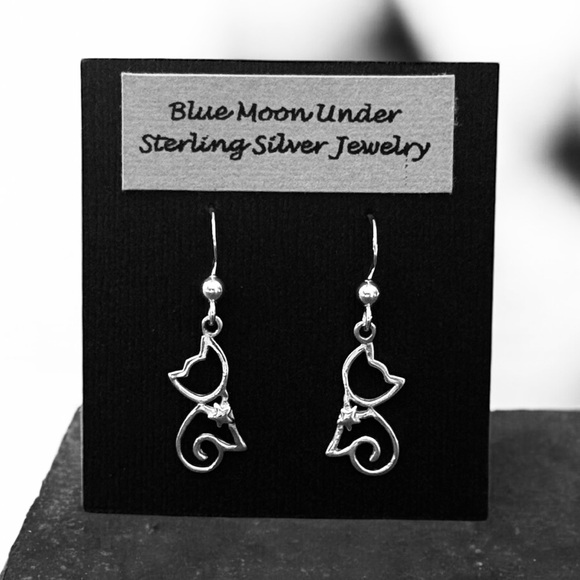 Blue Moon Under Jewelry - NWT 925 Sterling Silver Dainty Cat Dangle Earrings! NEW!